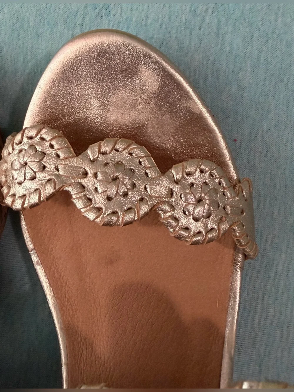 Jack Rogers Lauren Mid Wedge in Platinum Metallic